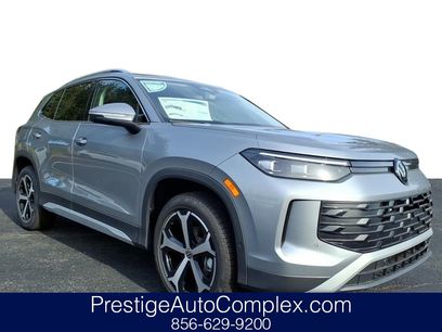 New 2025 Volkswagen Tiguan SE