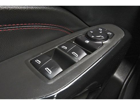 Used 2024 Chevrolet Trax RS w/ Driver Confidence Package FWD image 21