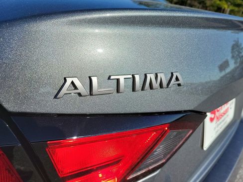 New 2025 Nissan Altima 2.5 SL image 9