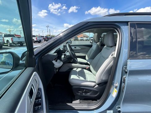 New 2026 Ford Explorer Active w/ Active Comfort Package AWD/4WD image 15
