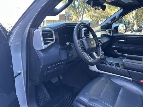 Used 2022 Toyota Tundra Platinum image 10