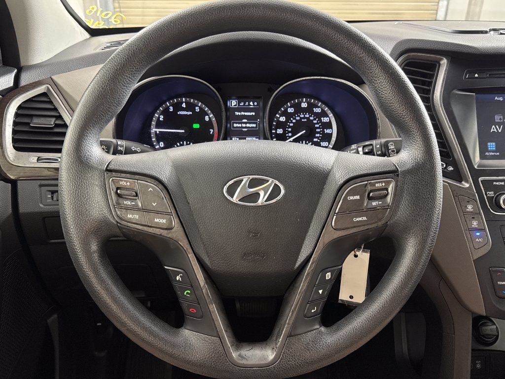 Used 2018 Hyundai Santa Fe SE FWD image 14