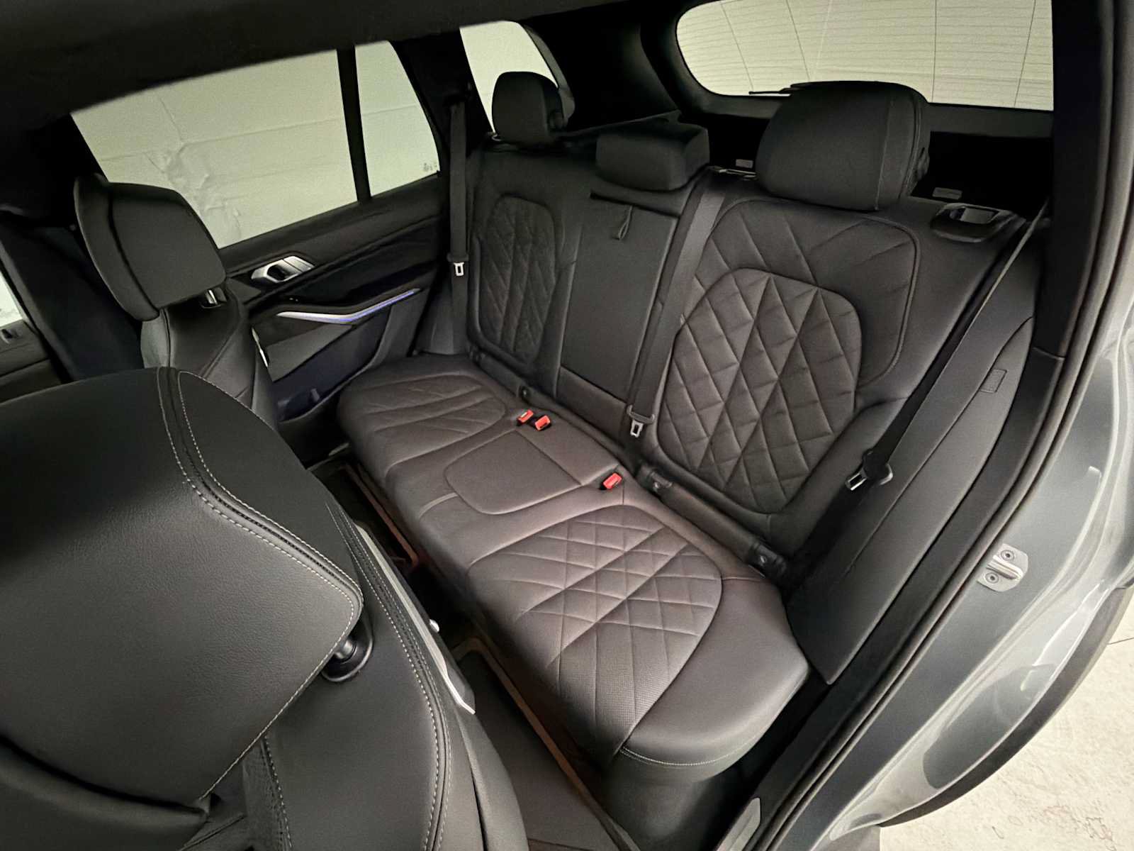 Used 2024 BMW X5 xDrive40i w/ Premium Package AWD/4WD image 25