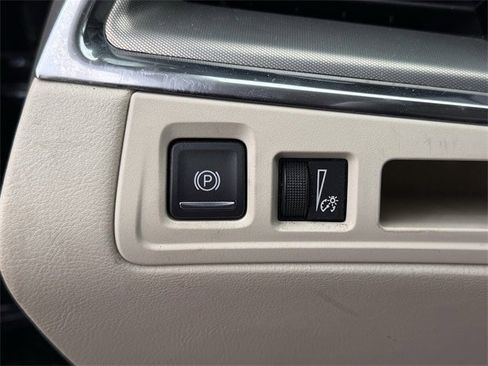 Used 2019 Cadillac XT5 Premium Luxury image 22