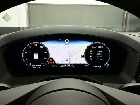 Certified 2025 Porsche Panamera 4 AWD/4WD image 9