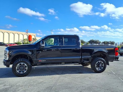 Used 2023 Ford F350 Lariat w/ Lariat Ultimate Package image 4