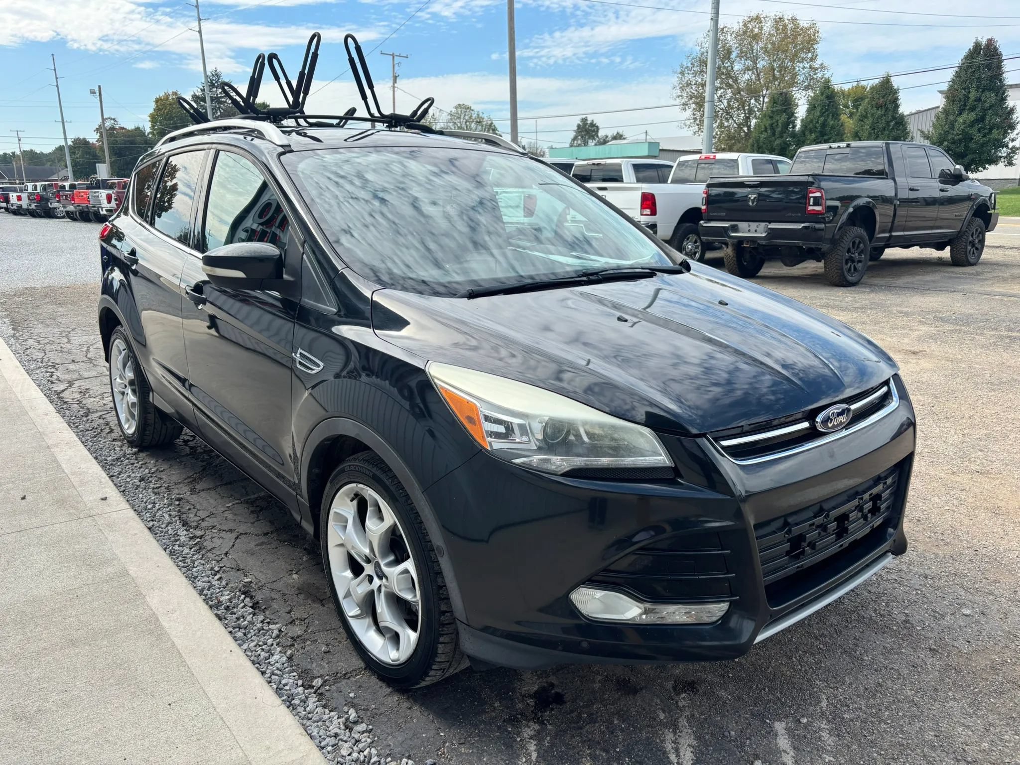 Used 2013 Ford Escape Titanium w/ Parking Technology Pkg FWD image 10