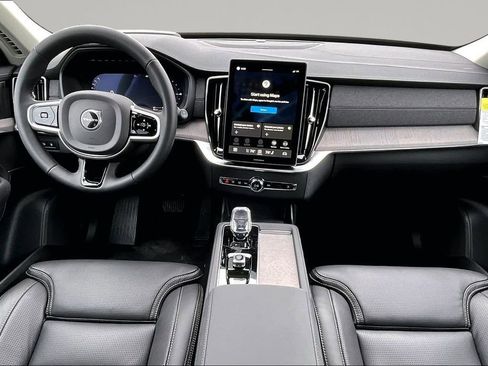 New 2026 Volvo XC90 T8 Ultra w/ Protection Package Premier AWD/4WD image 5