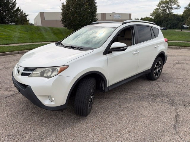 Used 2015 Toyota RAV4 Limited w/ Technology Package AWD/4WD image 4