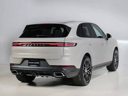 New 2026 Porsche Cayenne AWD/4WD image 9