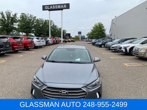Used 2017 Hyundai Elantra Limited w/ Limited Tech Package 04 FWD image 1