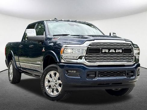 Used 2024 RAM 3500 Limited AWD/4WD image 2