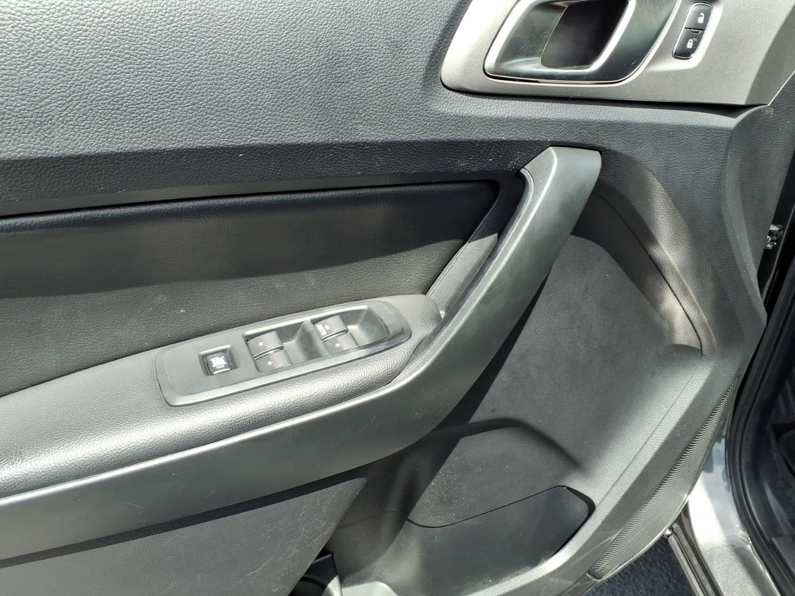 Used 2019 Ford Ranger XLT w/ Equipment Group 301A Mid RWD image 11