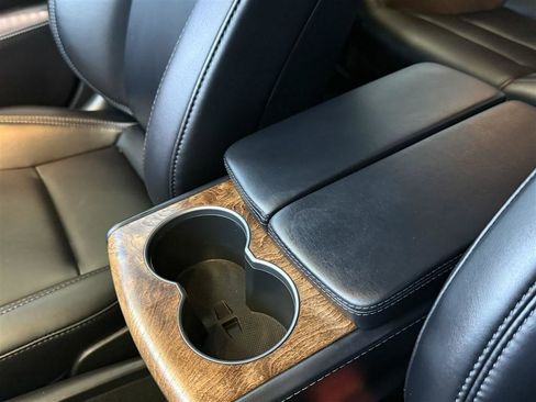Used 2020 Tesla Model S AWD image 23