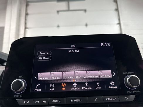Used 2025 Nissan Pathfinder S AWD/4WD image 30