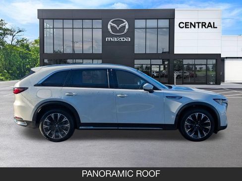 Used 2024 MAZDA CX-90 Plug-In Hybrid w/ Premium Pkg AWD/4WD image 9