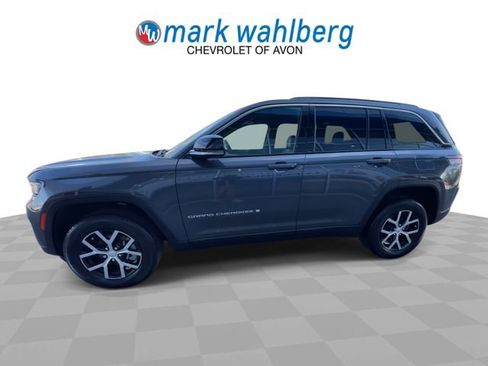 Used 2025 Jeep Grand Cherokee Limited AWD/4WD image 4