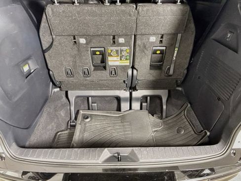Certified 2026 Toyota Sienna Limited FWD image 28