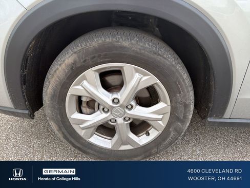Used 2024 Honda HR-V LX image 11