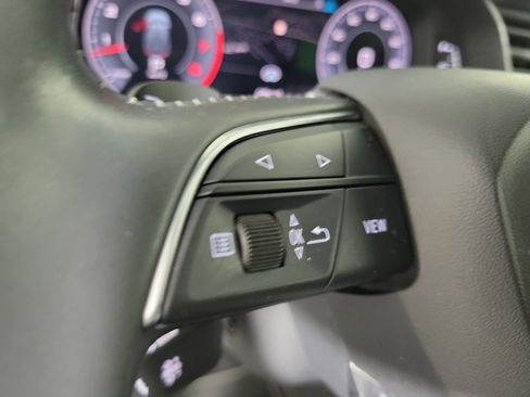 Used 2019 Audi Q8 Premium w/ Convenience Package AWD/4WD image 26