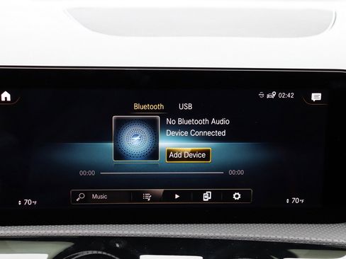 Used 2022 Mercedes-Benz CLA 35 AMG 4MATIC w/ AMG Performance Seat Package image 35