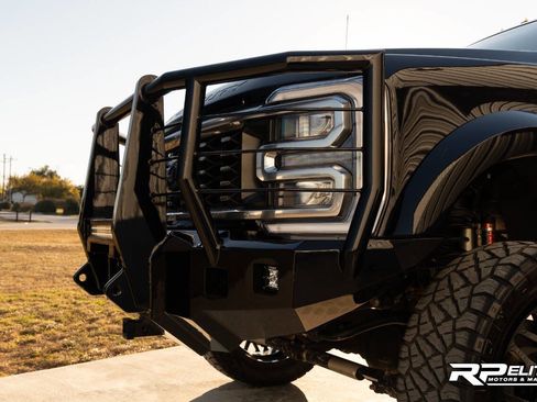 Used 2023 Ford F450 Lariat w/ FX4 Off-Road Package image 16