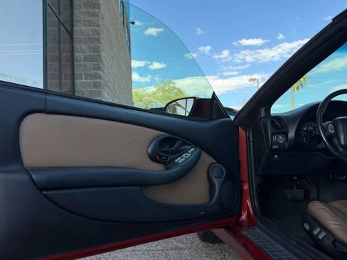 Used 2002 Pontiac Firebird Formula image 40