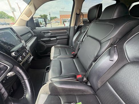 Used 2020 RAM 1500 Laramie AWD/4WD image 16
