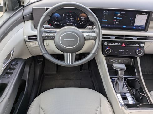 Certified 2025 Hyundai Tucson SEL FWD image 15