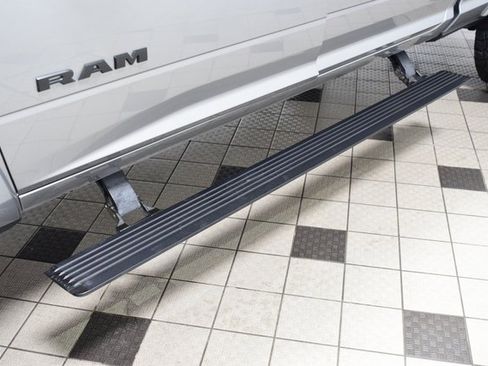 Used 2024 RAM 2500 Limited image 21