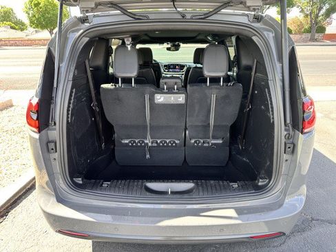 Used 2021 Chrysler Pacifica Touring-L w/ Uconnect Theater Family Group image 16