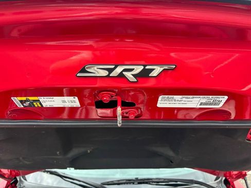 Used 2017 Dodge Challenger SRT Hellcat RWD image 7