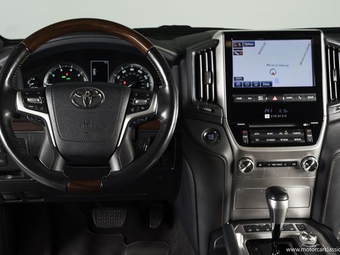 Used 2021 Toyota Land Cruiser Heritage Edition AWD/4WD image 21