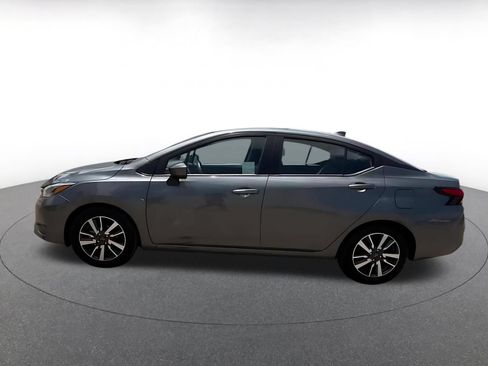 Used 2025 Nissan Versa SV FWD image 9