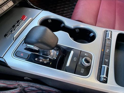 Used 2018 Kia Stinger GT2 AWD/4WD image 16