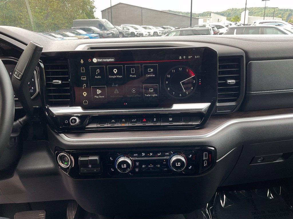 Used 2026 GMC Sierra 1500 SLT AWD/4WD image 16