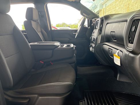 New 2026 Chevrolet Silverado 2500 Custom w/ Custom Value Package AWD/4WD image 16