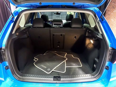 Used 2023 Volkswagen Taos SEL image 30