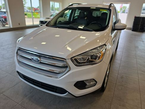 Used 2018 Ford Escape SEL FWD image 2