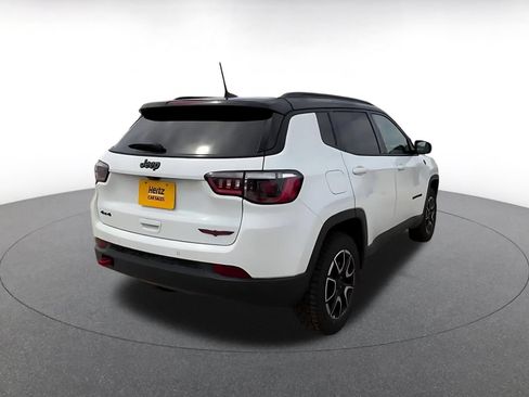 Used 2025 Jeep Compass Trailhawk AWD/4WD image 14