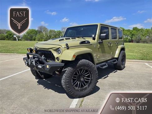 Used 2013 Jeep Wrangler Unlimited Sahara image 1