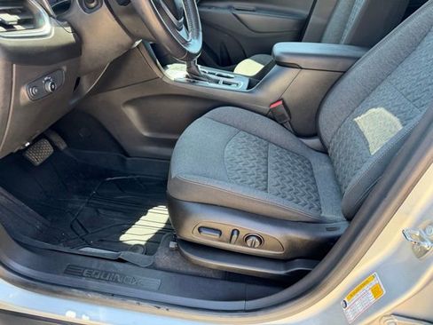 Used 2022 Chevrolet Equinox LT image 17