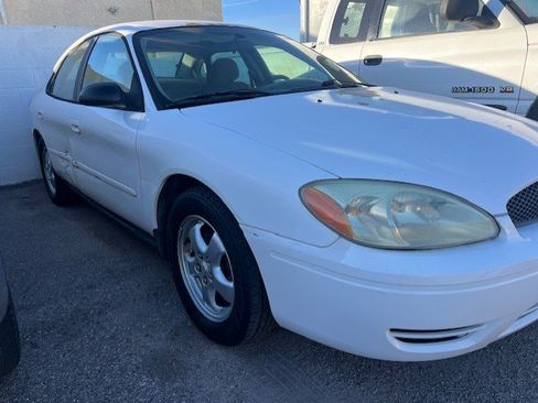 Used 2007 Ford Taurus SE FWD image 17