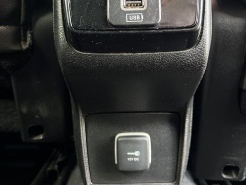 Used 2023 Jeep Compass Latitude image 13