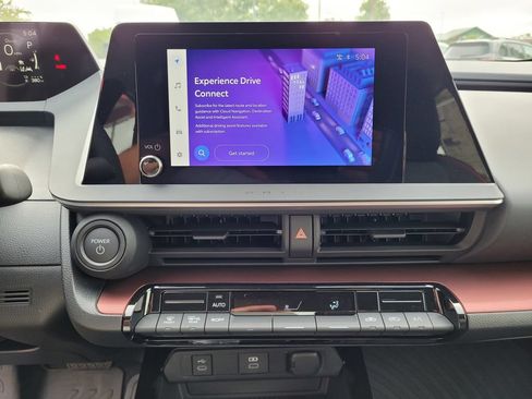 New 2026 Toyota Prius Plug-In Hybrid FWD image 9