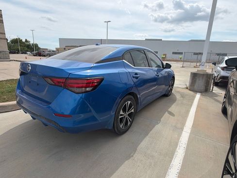 Used 2021 Nissan Sentra SV FWD image 3