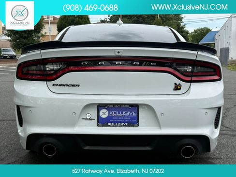 Used 2021 Dodge Charger Scat Pack RWD image 3