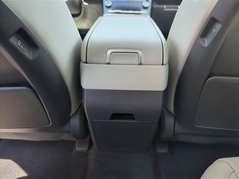 Used 2025 Hyundai Santa Fe Calligraphy FWD image 23