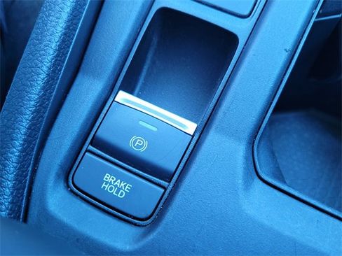 Used 2025 Honda Accord LX image 24