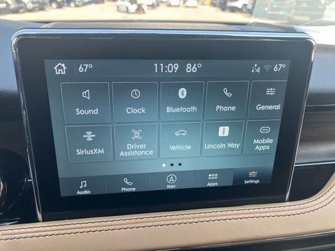 Used 2022 Lincoln Corsair Reserve w/ Equipment Group 201A AWD/4WD image 22
